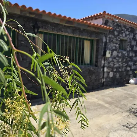 Rustic House Seavienws & Minibar 山林小屋